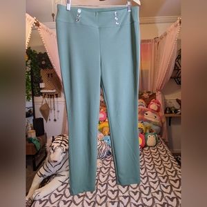 Soho light green pants super cute size L